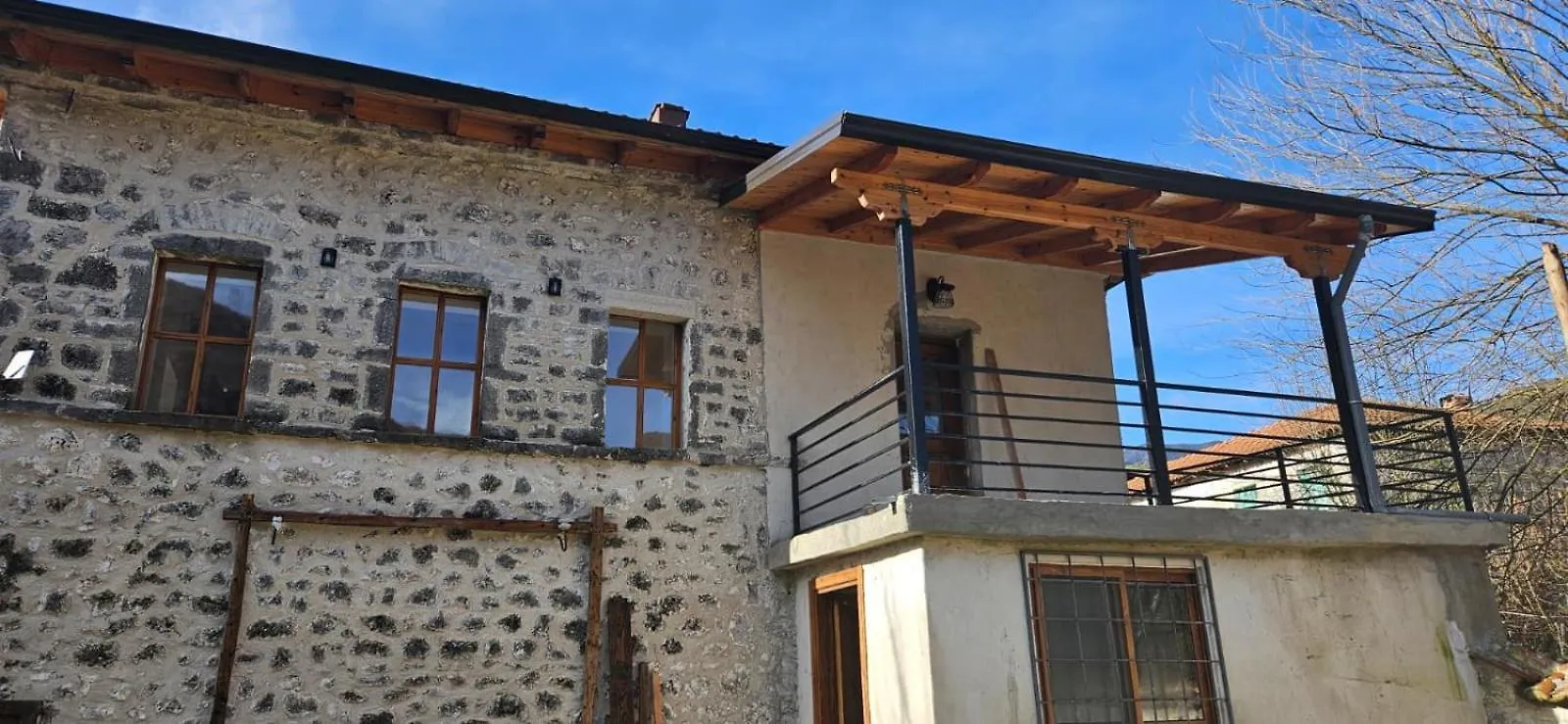 Villa Golemi Gjirokastër
